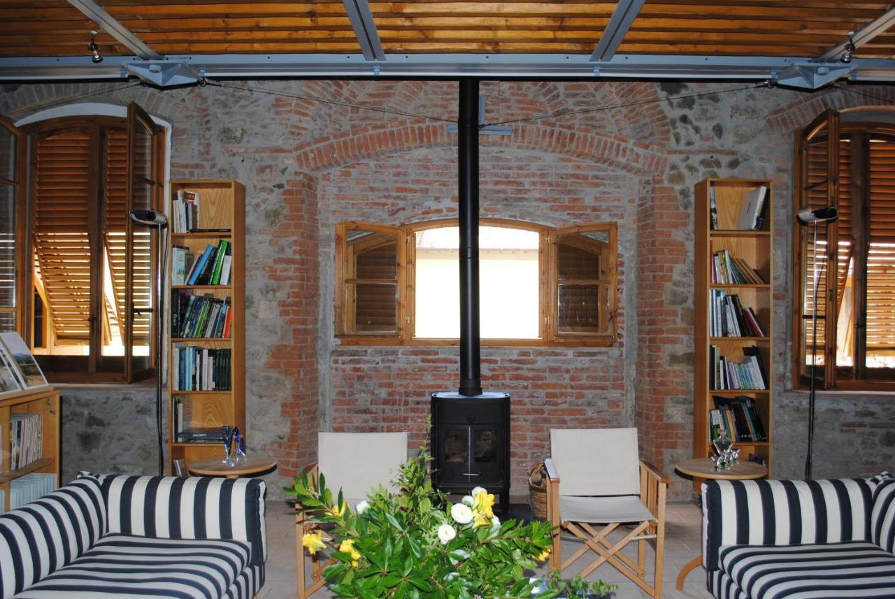 Fattoria Casamora - Suites Pian Di Sco Luaran gambar
