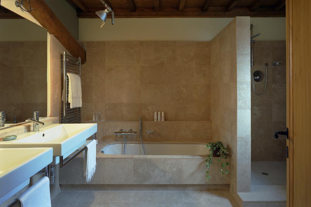 Fattoria Casamora - Suites Pian Di Sco Luaran gambar